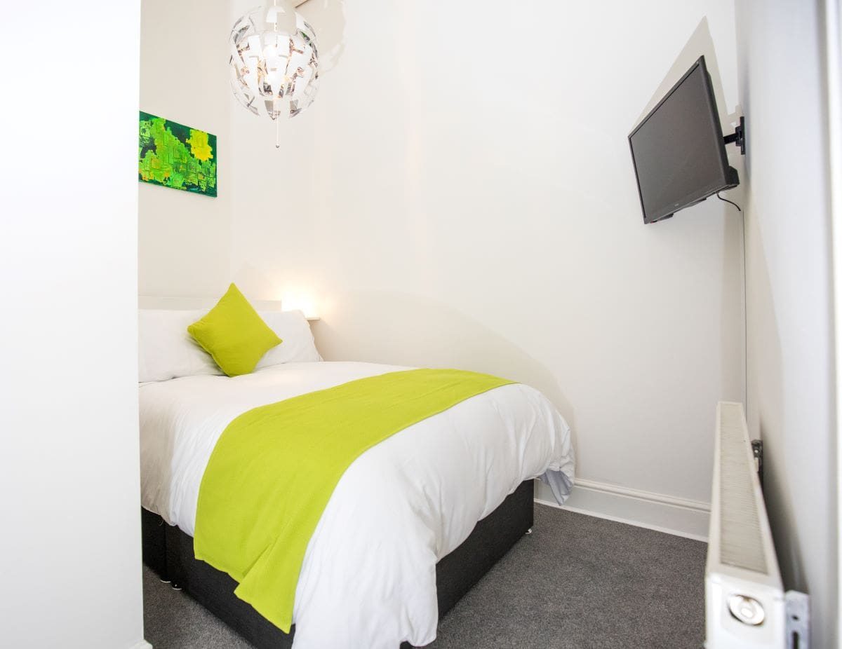 Tiger Inn Single Room